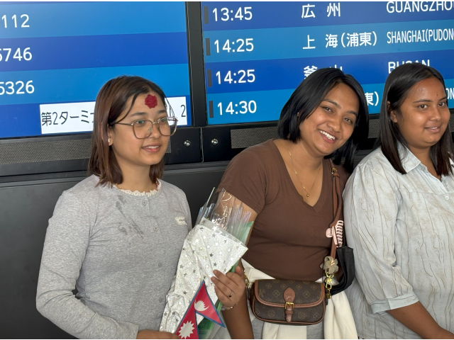 左：アスミタさん　中：ハマルさん