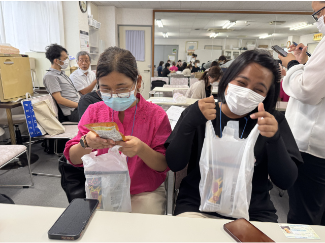 なにが入っているかな～