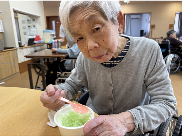 冷たくておいしいよ～！