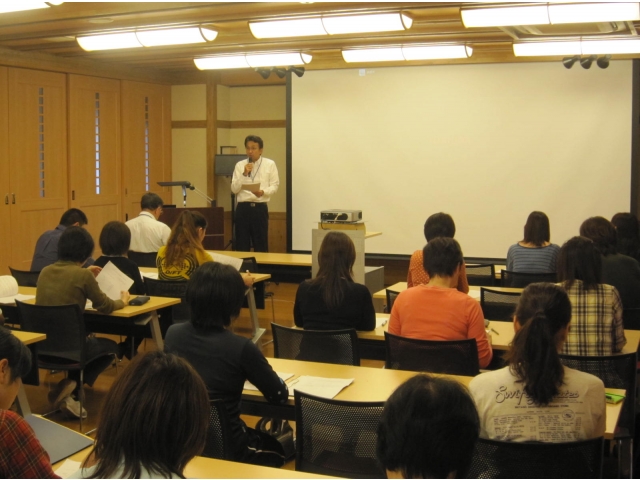 岡田苑長あいさつ