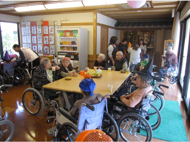 皆さんで鬼饅頭をいただきました
