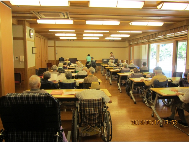 地域交流スペースで行います