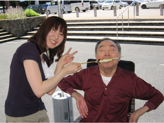 鮎を食べながら一枚