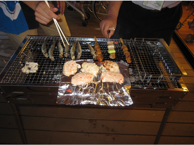 バーベキューコンロでつまみを作成