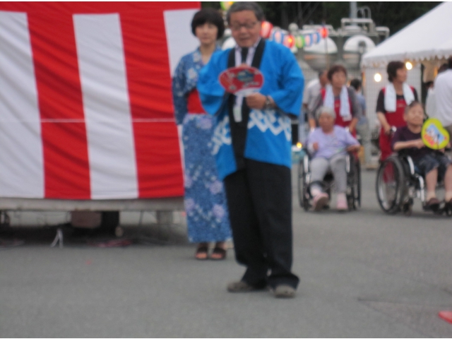 夏祭りの開始　苑長あいさつ