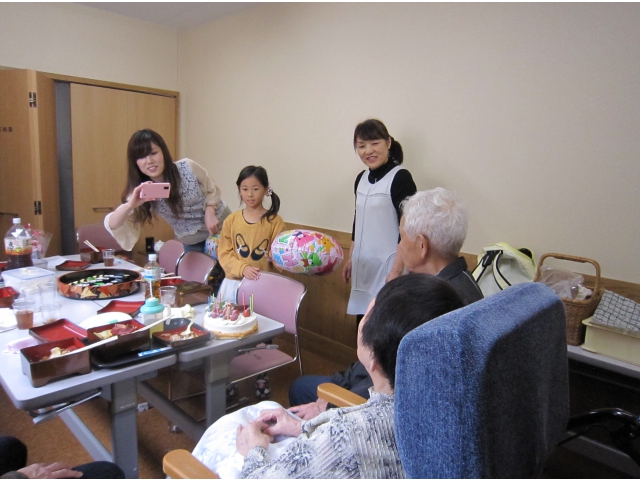 旦那様と並んで、始まりかな？