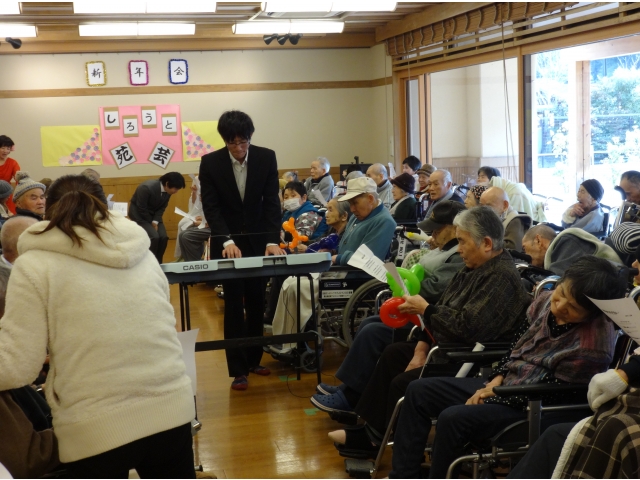 「星影のワルツ」の合唱