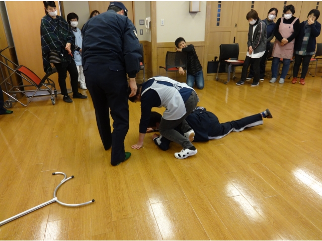 素手でも行いました