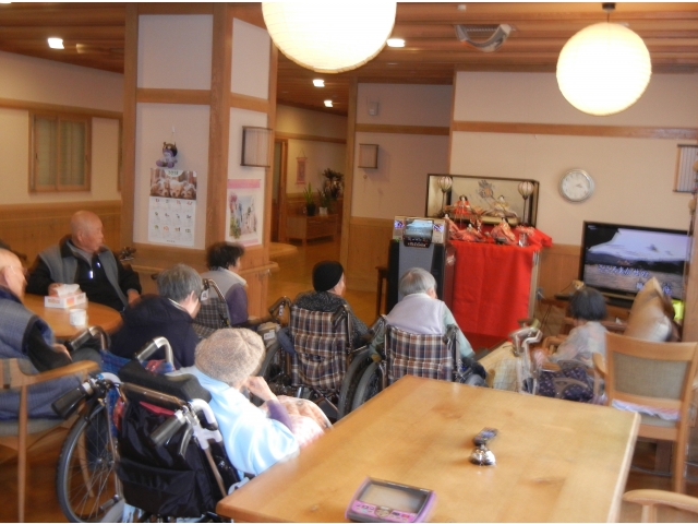 皆さん真剣に聞き入っています。