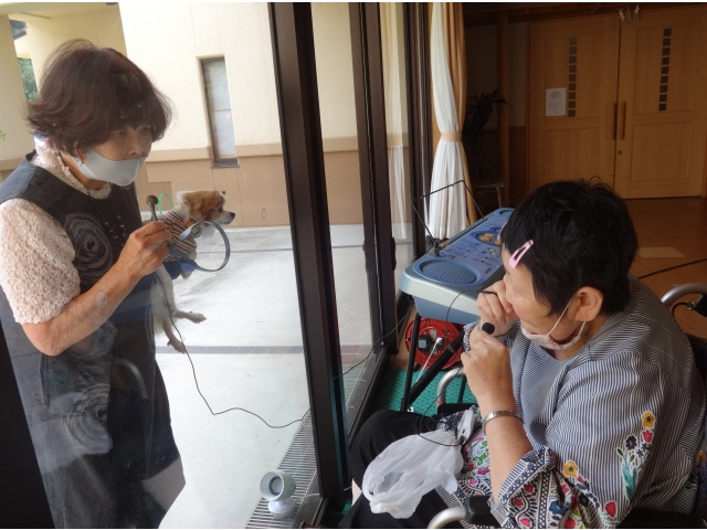 マイクを使ってよく聞こえます！