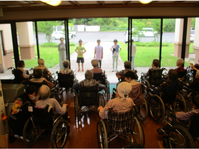 ふるさとを歌ってくれました♪