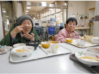 皆さん、いつもより笑顔で召し上がっている様子が見られました☆