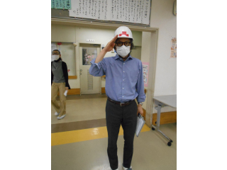 隊長は東郷苑苑長