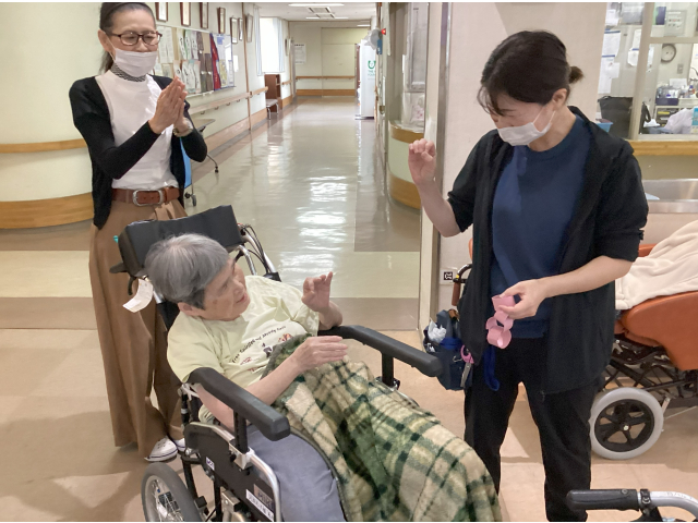 楽しく作業しながらリハビリです♪
