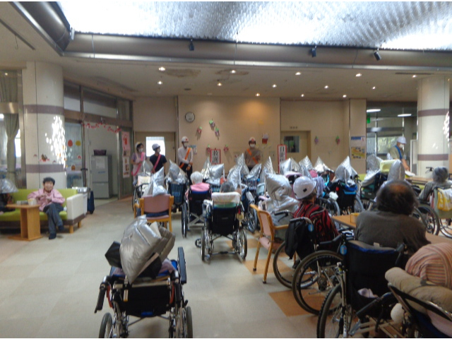 皆さんの安否確認ができたら隊長へ報告