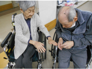 奥様「見て見て」