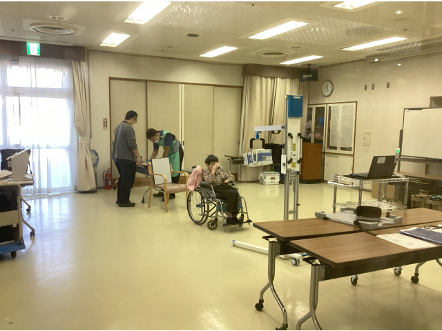 集会室がレントゲン室に😶