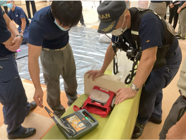 東郷苑で使用しているＡＥＤもチェック👀