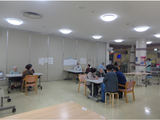 午後は各所分かれて面会を