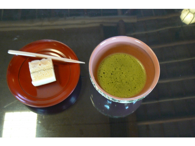 和菓子と抹茶