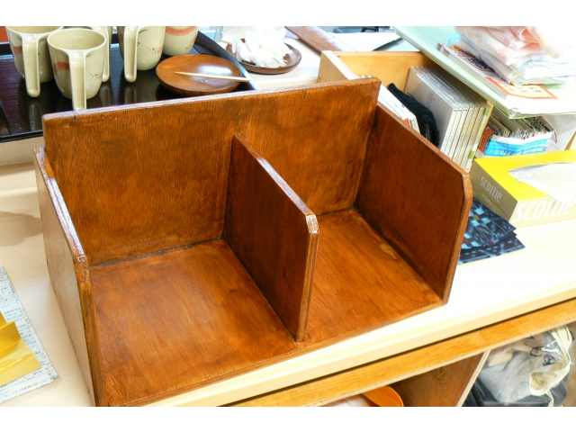 作品例（医務室の本棚）