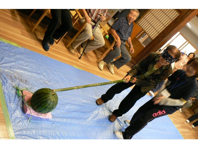 目隠しは苦手っ