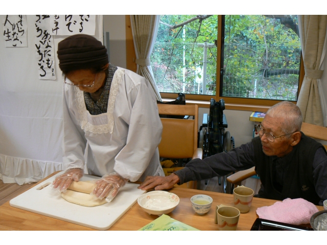 うどん作りも本格的に