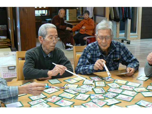 カルタ(棒の手バージョン）も白熱！