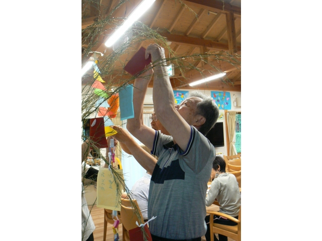飾りつけも利用者様と
一緒に行います！