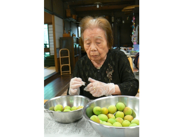 皆さん慣れた手つきです☆