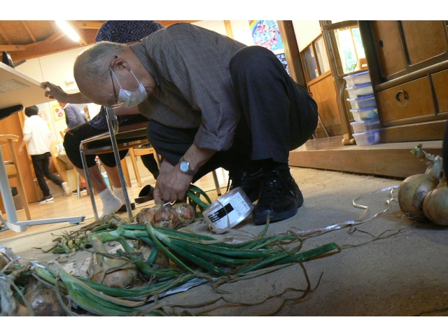 器用に紐でくくって
下さいます☺