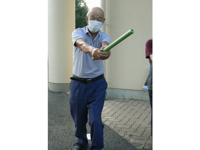 温かい日は外でも行います♪