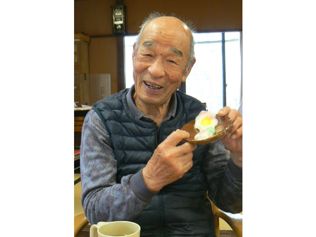 タレを付けて頂きます♪