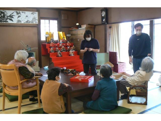 ひなまつりの思い出話に花が咲きます🌷