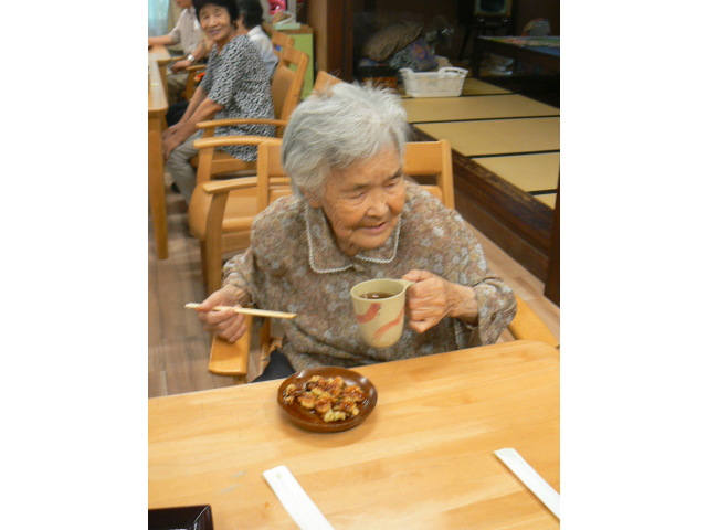 ソースと鰹節をかけていただきました🌟