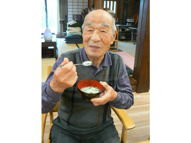 ごはんと一緒にぐつぐつ煮たら完成です♪