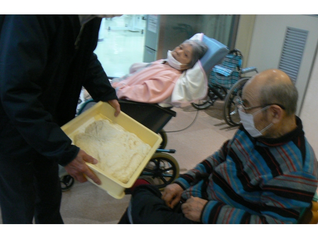 美味しそうなお餅がつきあがりました♪