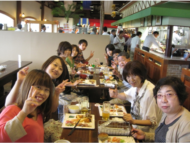 楽しく食事しました