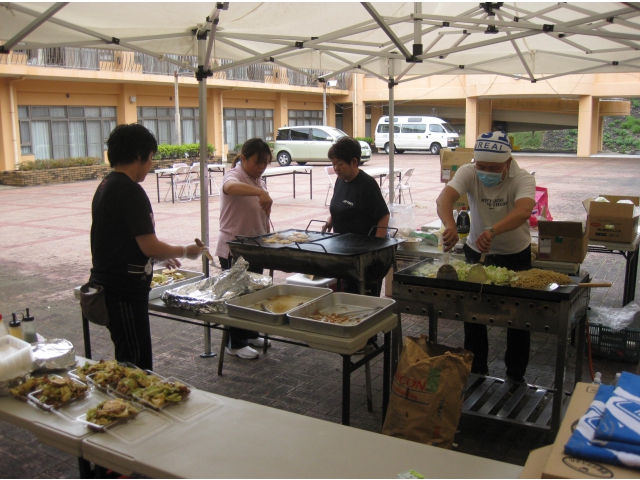 豊川苑自慢の焼きそば、
大好評でした。