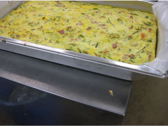 はじめてのスチコン料理！
スペイン風オムレツです。