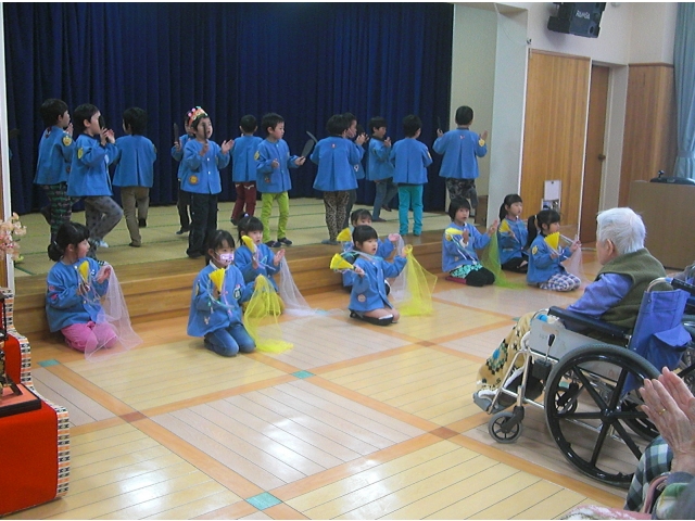 ひなまつり会
はじまり　はじまり～！