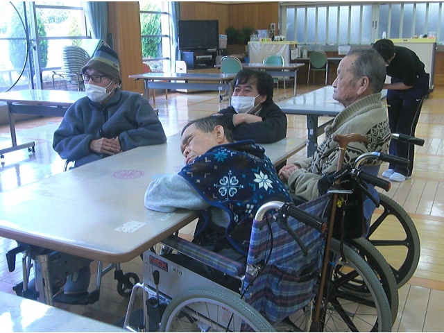 こちらでも
ニコニコ！