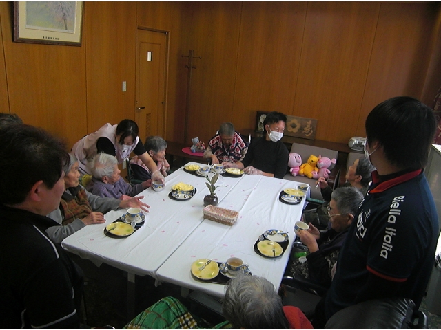 いつもとは違う雰囲気の中での喫茶タイム！！