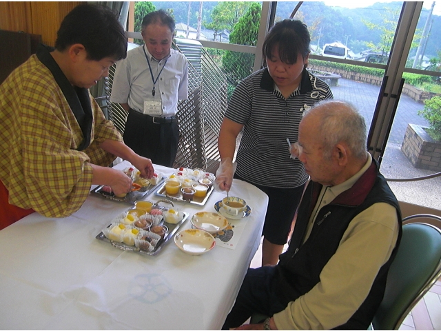 “どのケーキがいい？”