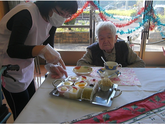 “どのケーキにしようかなぁ”
