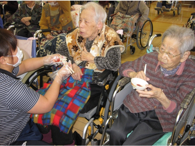 『マグロ、おいしい（8分音符）』