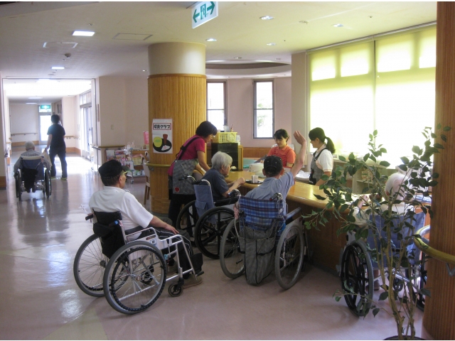 コーヒーの良い香りが漂います♪