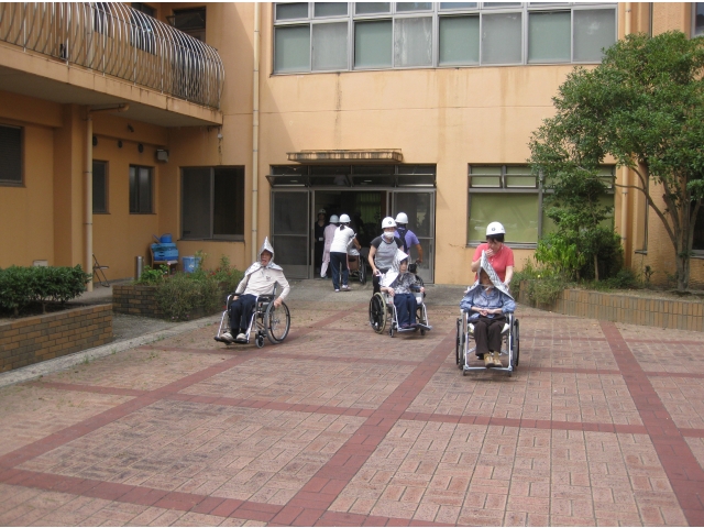 安全、迅速に避難