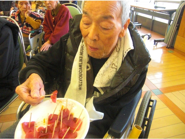 まずは、試食！