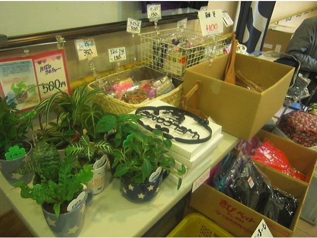 弥富の里様。
かわいい雑貨に目移り♪